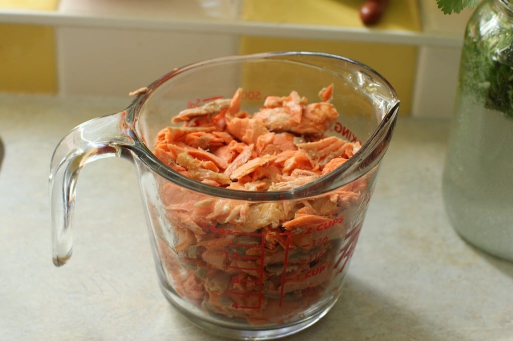 cooked flaked salmon for salmon burgers