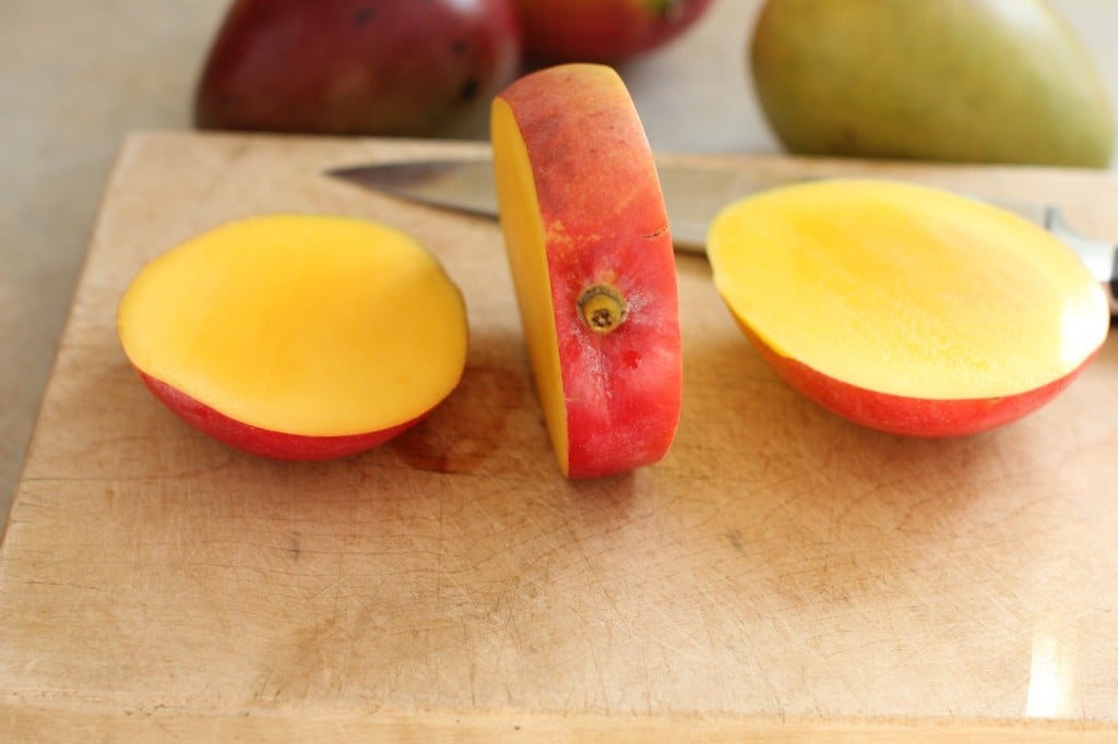 How to cut a mango - cut off the other cheek