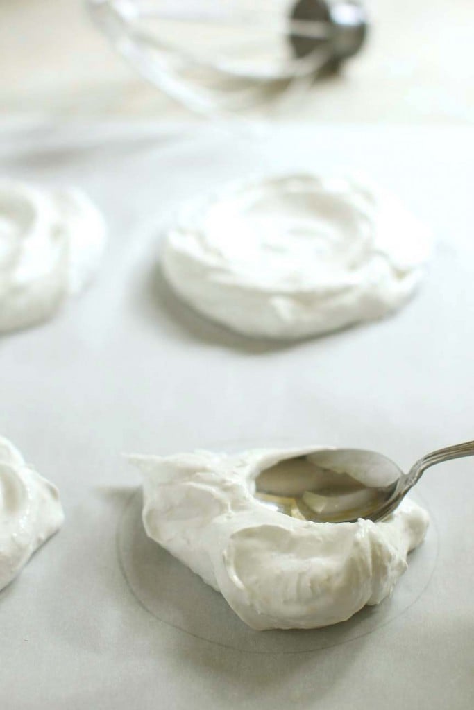 forming meringues for baking
