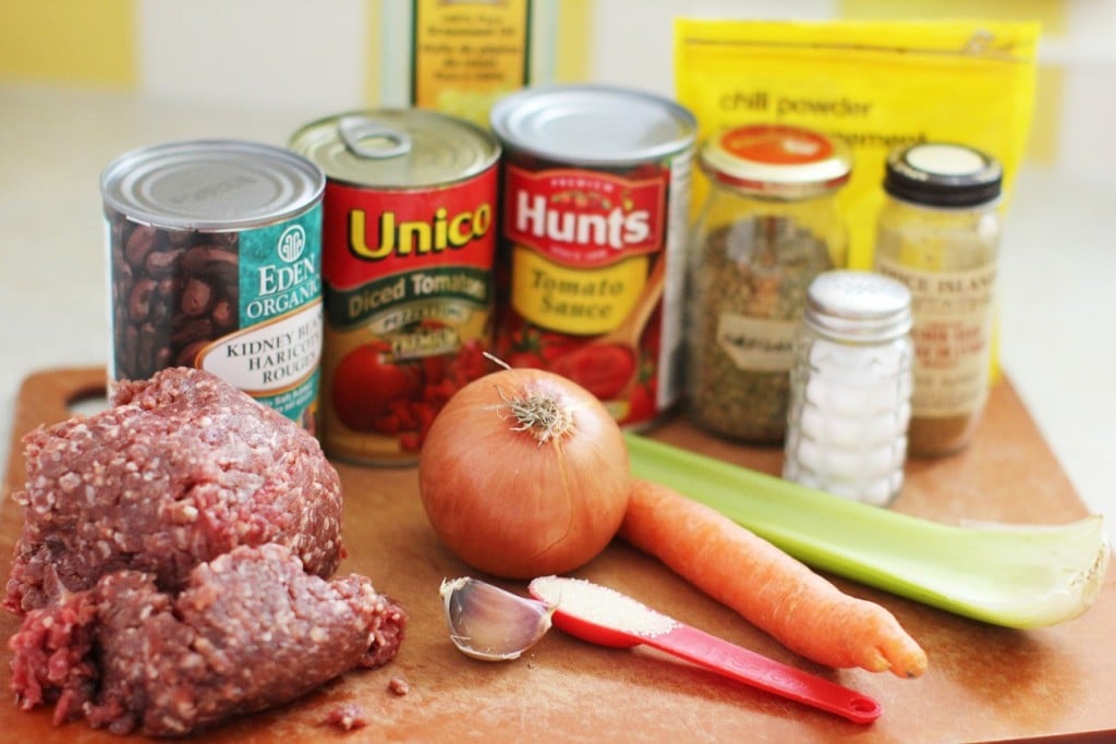 Simple ingredients for Easiest Chili Ever