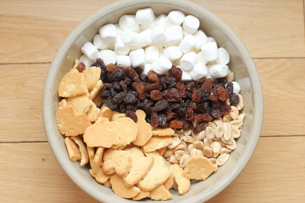 cookies, nuts, marshmallows and raisins for rocky road bars