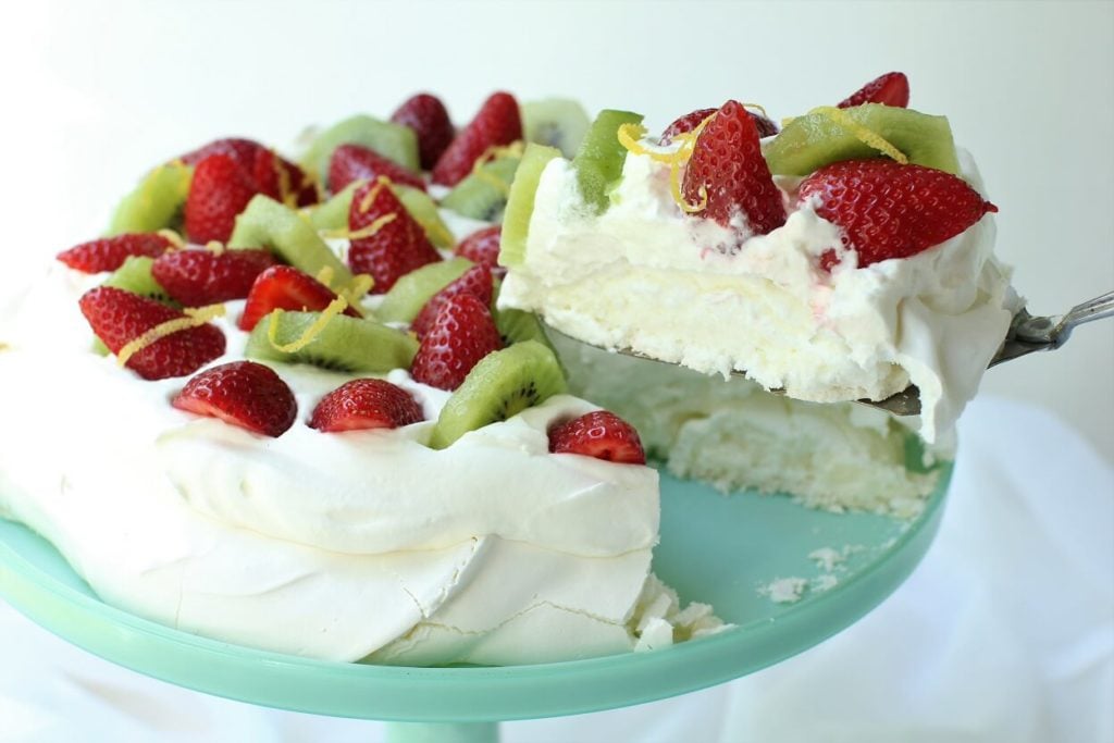 look at that beautiful piece of pavlova