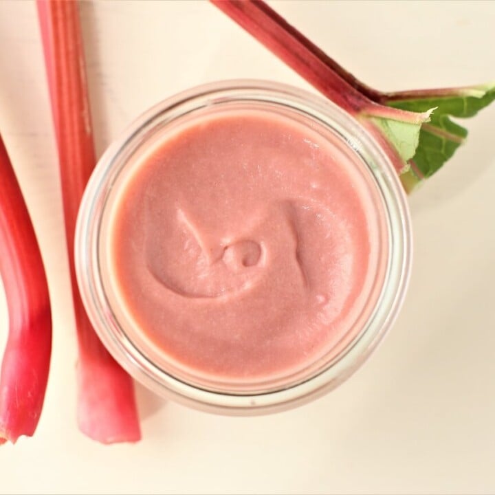 rhubarb curd top view, horizontal
