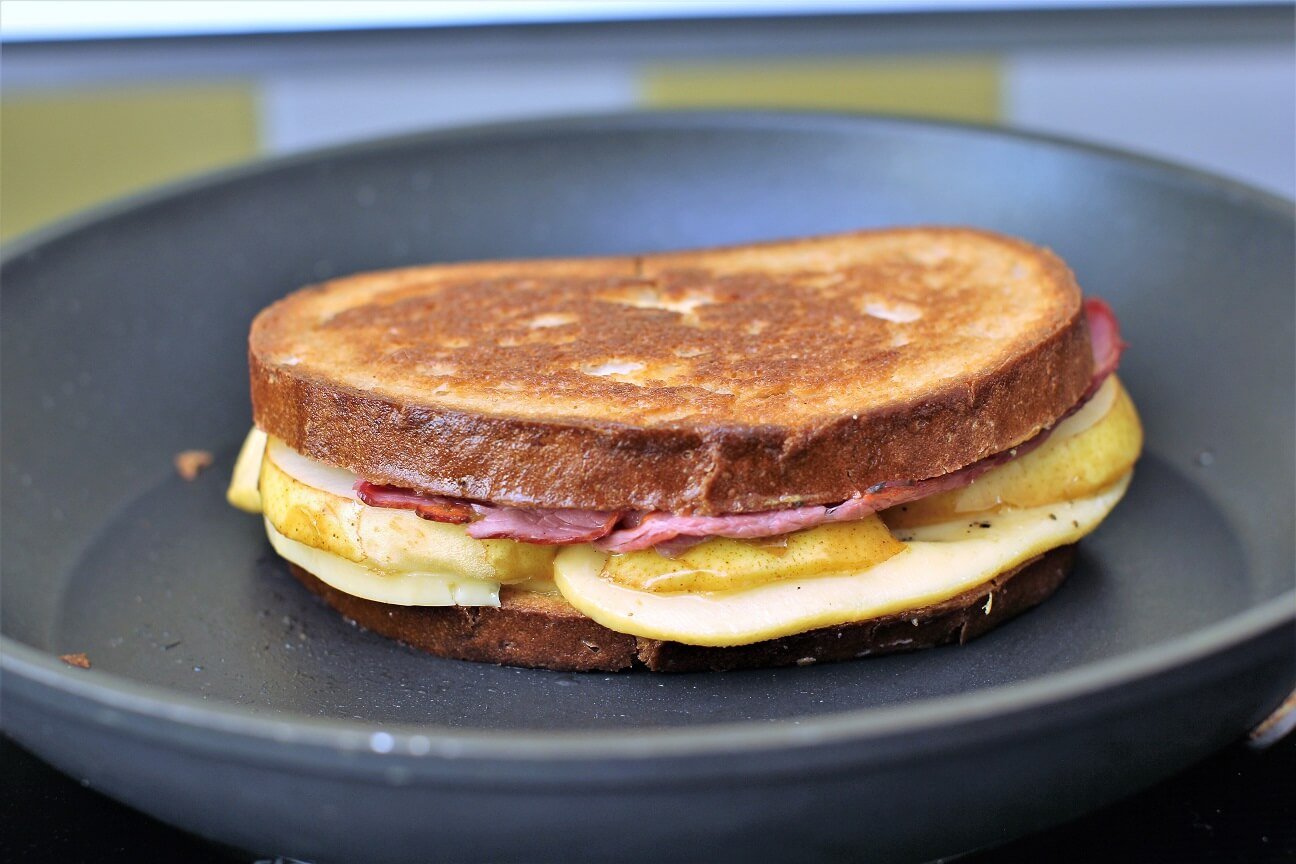 how to make a grilled cheese sandwich, step 8