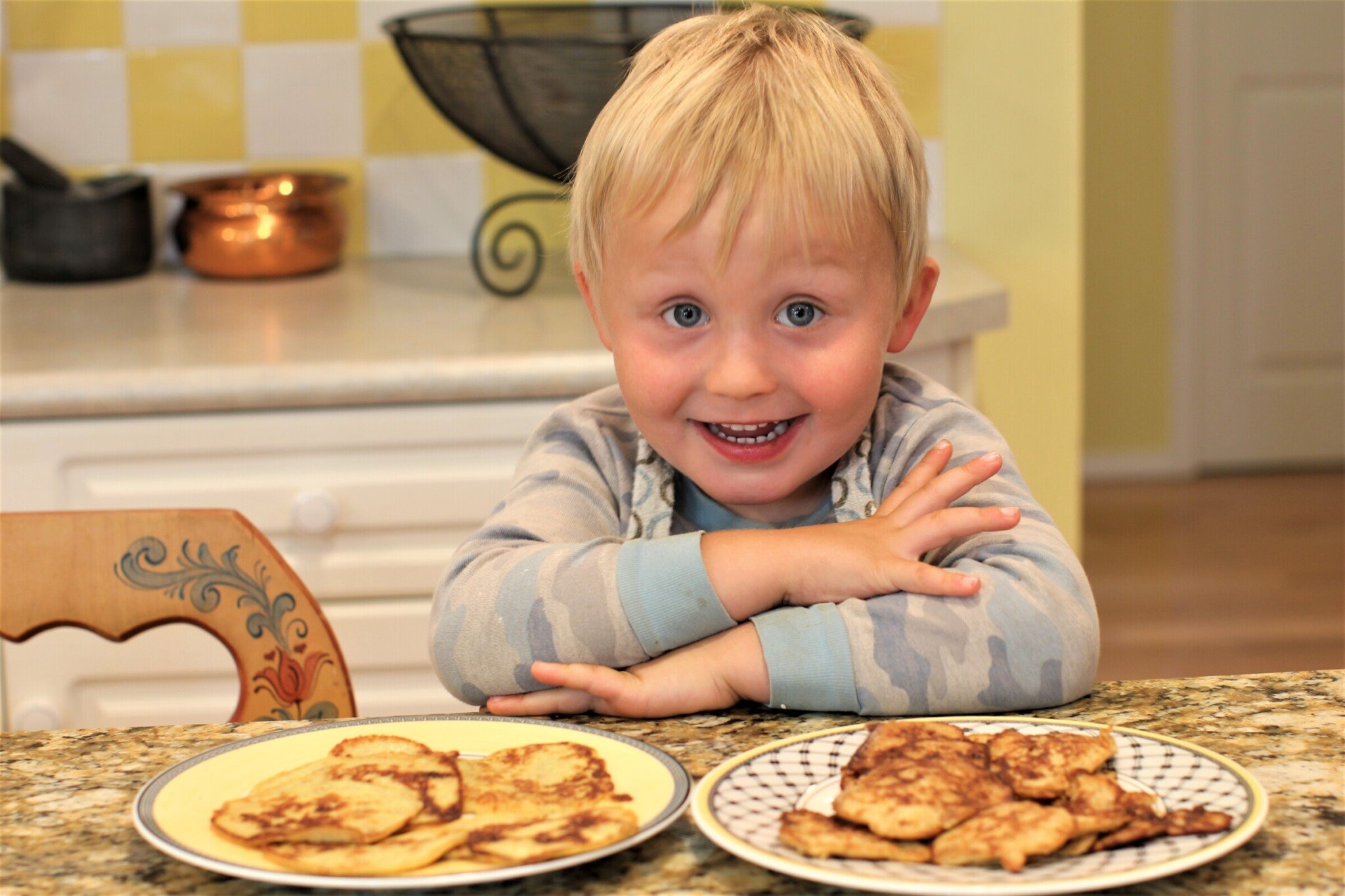 3Ingredient Banana Oat Pancakes Kitchen Frau