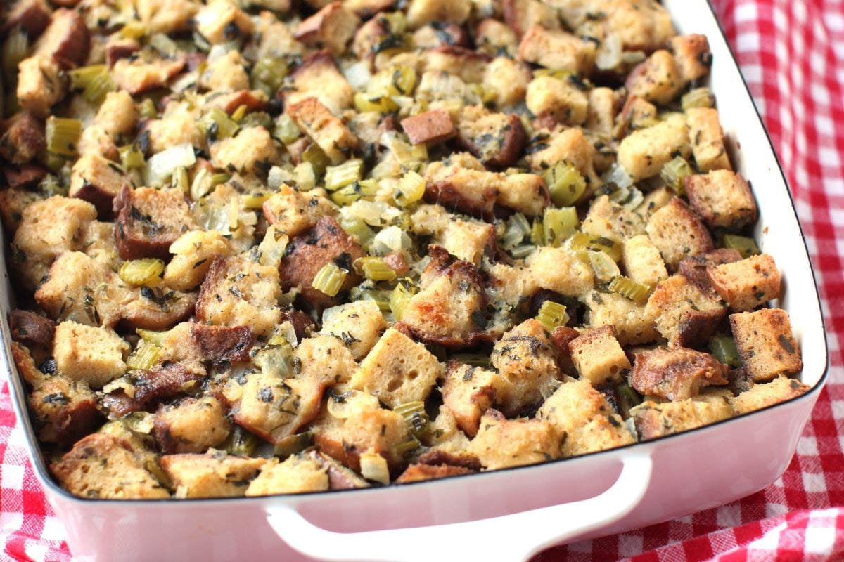 horizontal image of the end of the pan of stuffing.