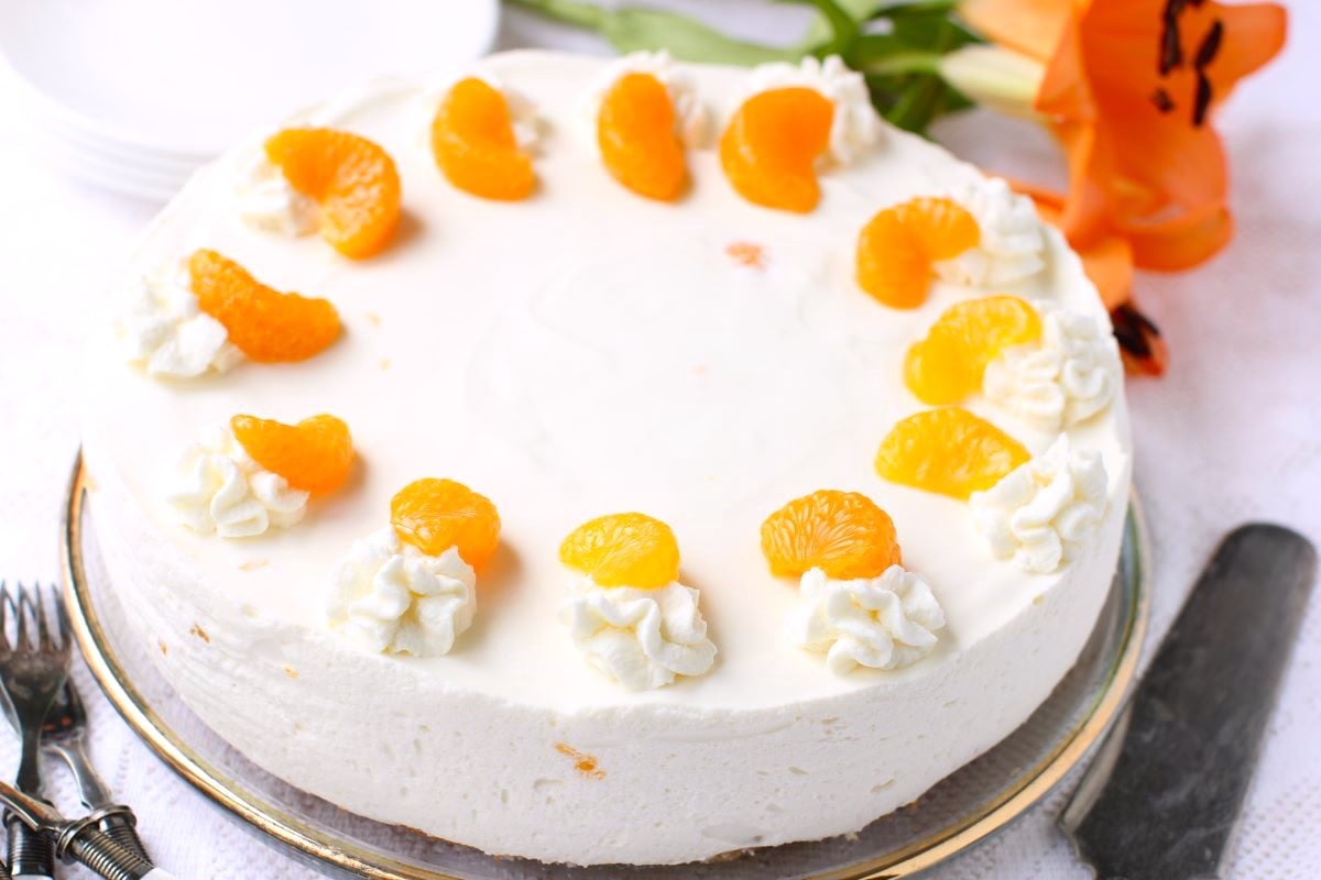 The whole Mandarin Cream Torte decorated and ready to cut.