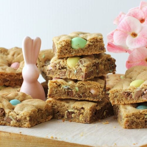 Mini Egg Cookie Bars Thumbnail Photo